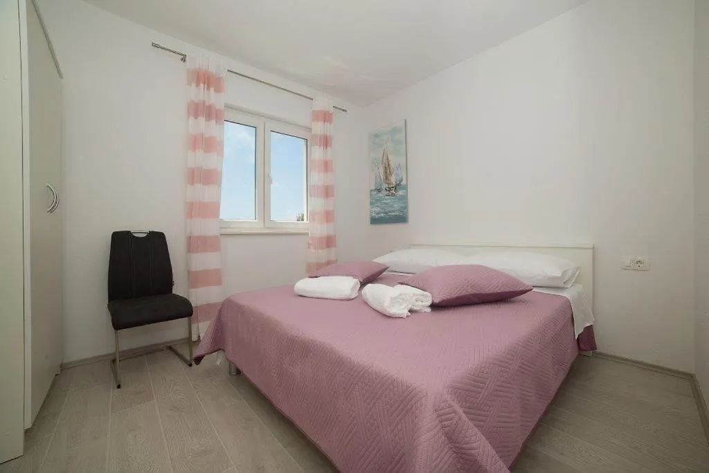 Villa Modro Nebo Trogir Croatia
