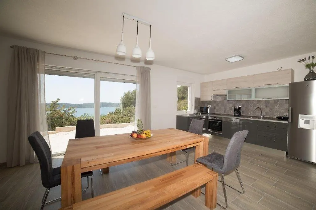 Villa Modro Nebo Trogir 0*,  Croatia