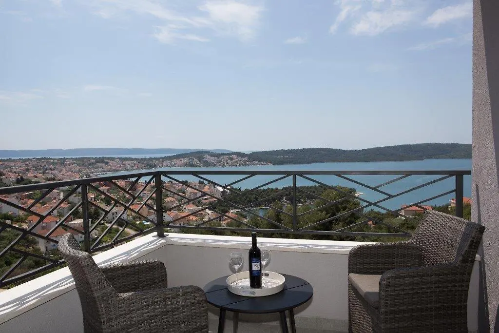 Villa Modro Nebo Trogir
